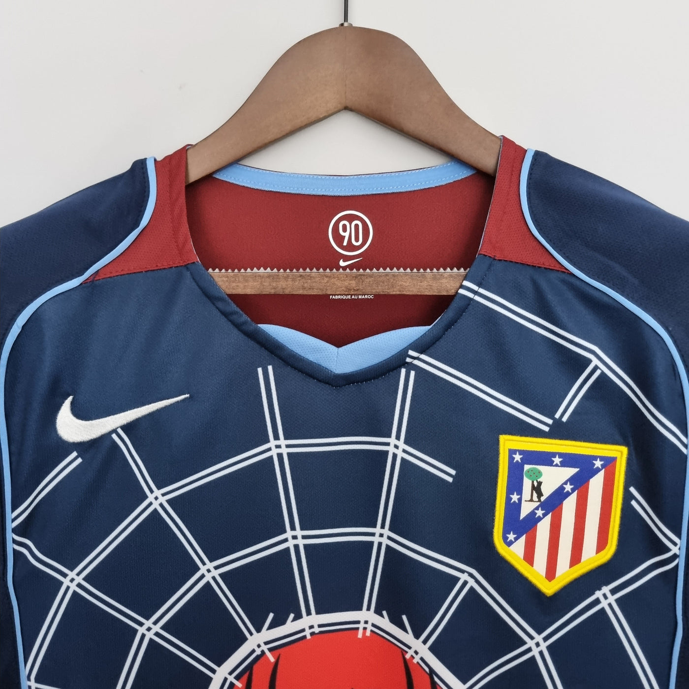 ATLÉTICO DE MADRID III 04/05 HOMBRE (RETRO) - Vitrine Futebolística