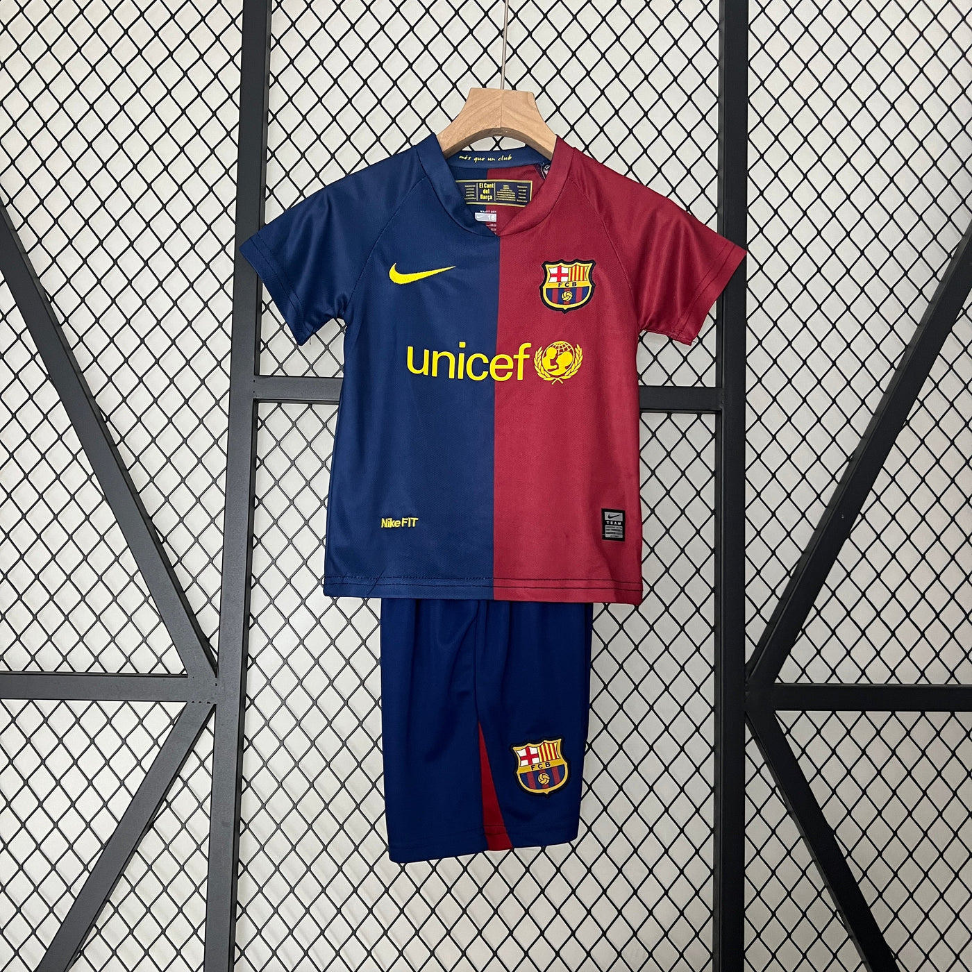 CAMISETA BARCELONA I 08/09 CONJUNTO INFANTIL (RETRO) - Vitrine Futebolística