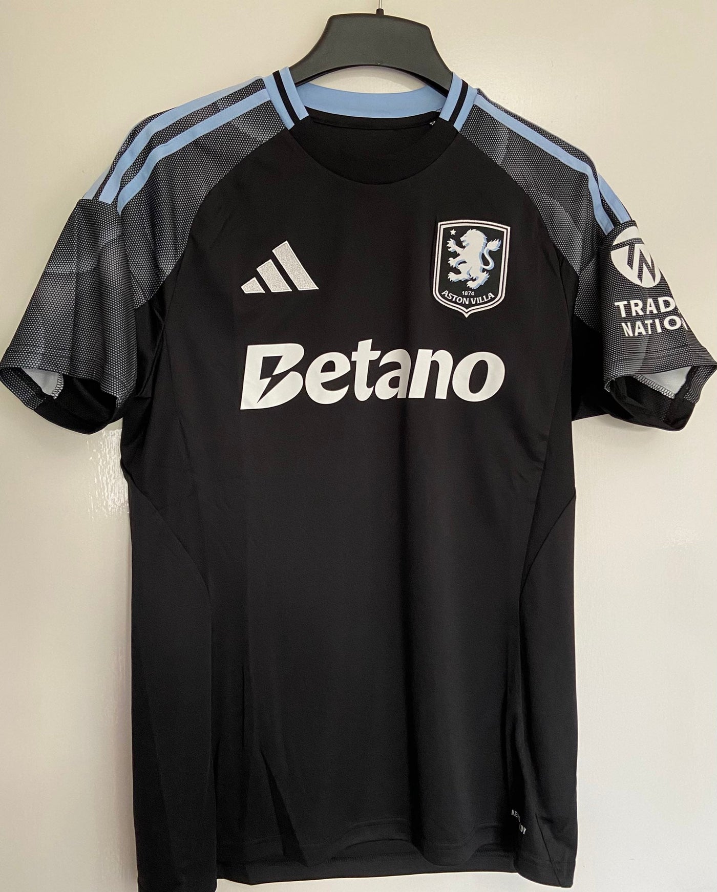 Aston Villa 25/26 Il Local Camiseta - Versión Aficionado