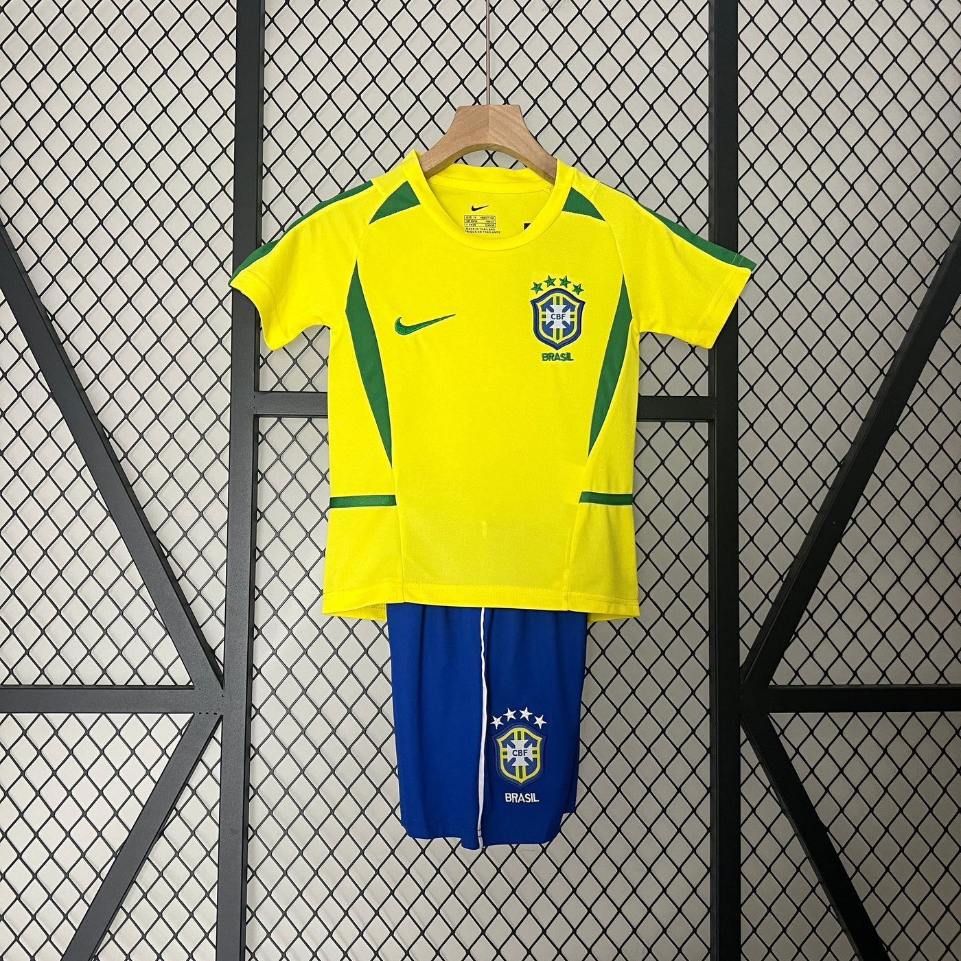 CAMISETA BRASIL I 2002 CONJUNTO INFANTIL (RETRO) - Vitrine Futebolística