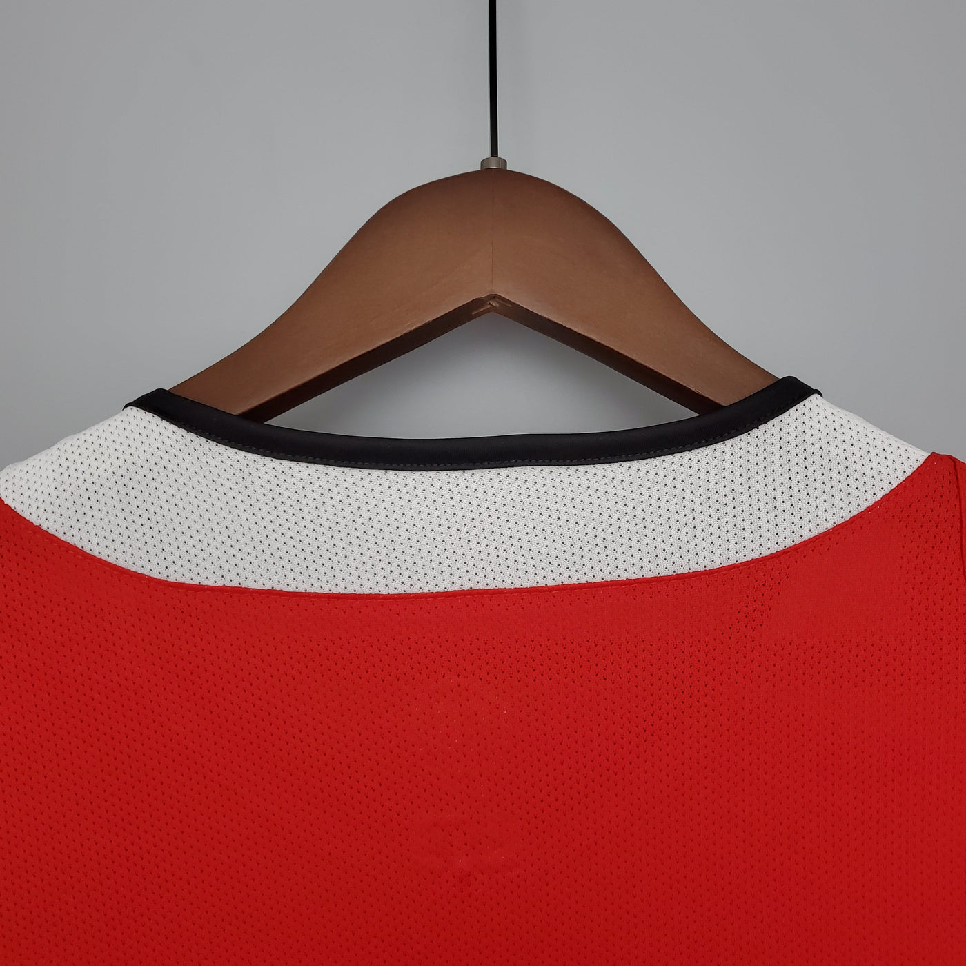 MANCHESTER UNITED I 04/05 HOMBRE (RETRO) MANGA LARGA - Vitrine Futebolística