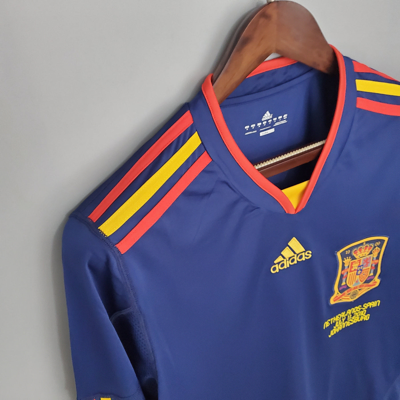 ESPAÑA MUNDIAL I 2010 HOMBRE (RETRO) - Vitrine Futebolística