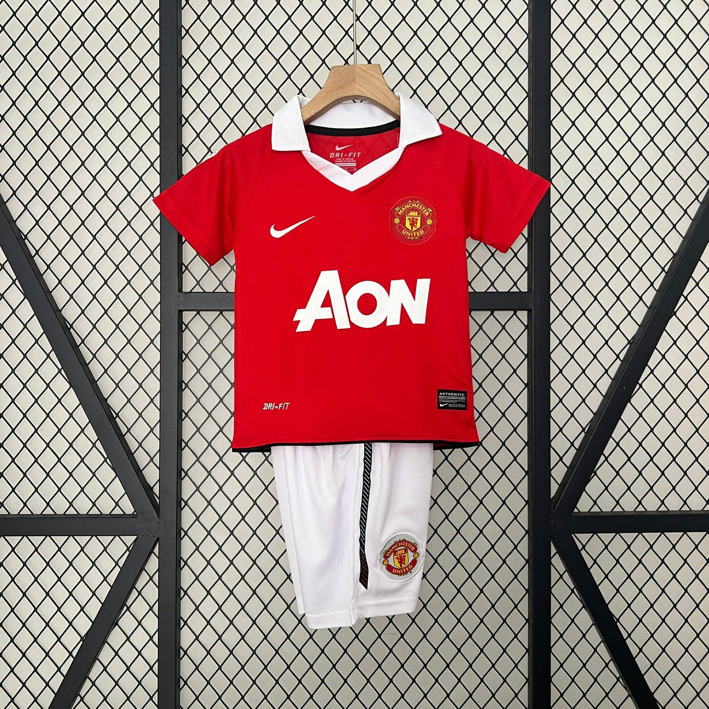 CAMISETA MANCHESTER UNITED I 10/11 CONJUNTO INFANTIL (RETRO) - Vitrine Futebolística
