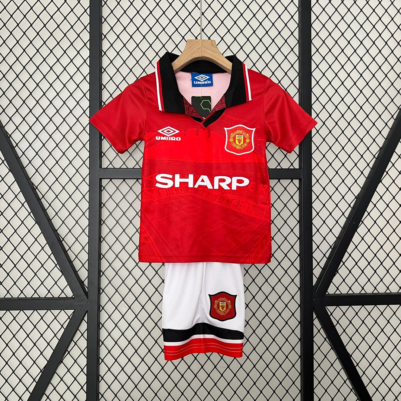 CAMISETA MANCHESTER UNITED I 94/96 CONJUNTO INFANTIL (RETRO) - Vitrine Futebolística