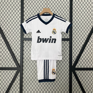 CAMISETA REAL MADRID I 12/13 CONJUNTO INFANTIL (RETRO) - Vitrine Futebolística