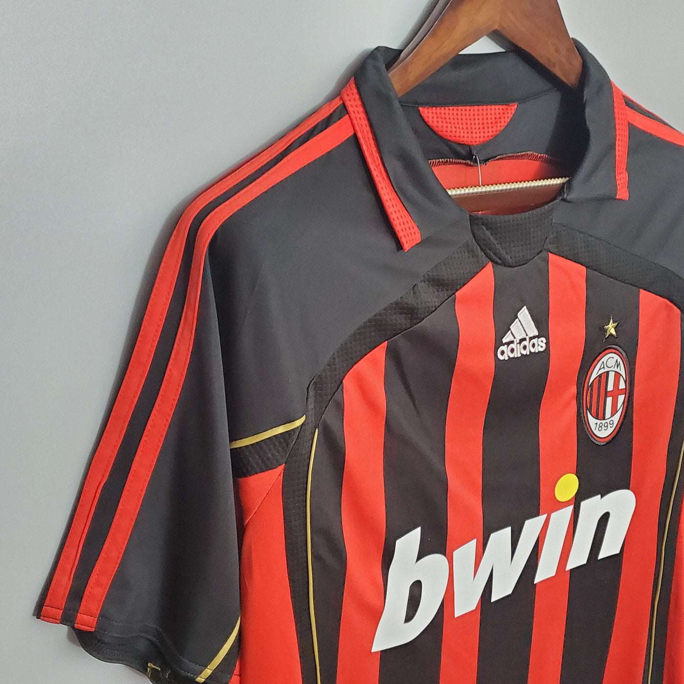 MILAN V 06/07 HOMBRE (RETRO) - Vitrine Futebolística