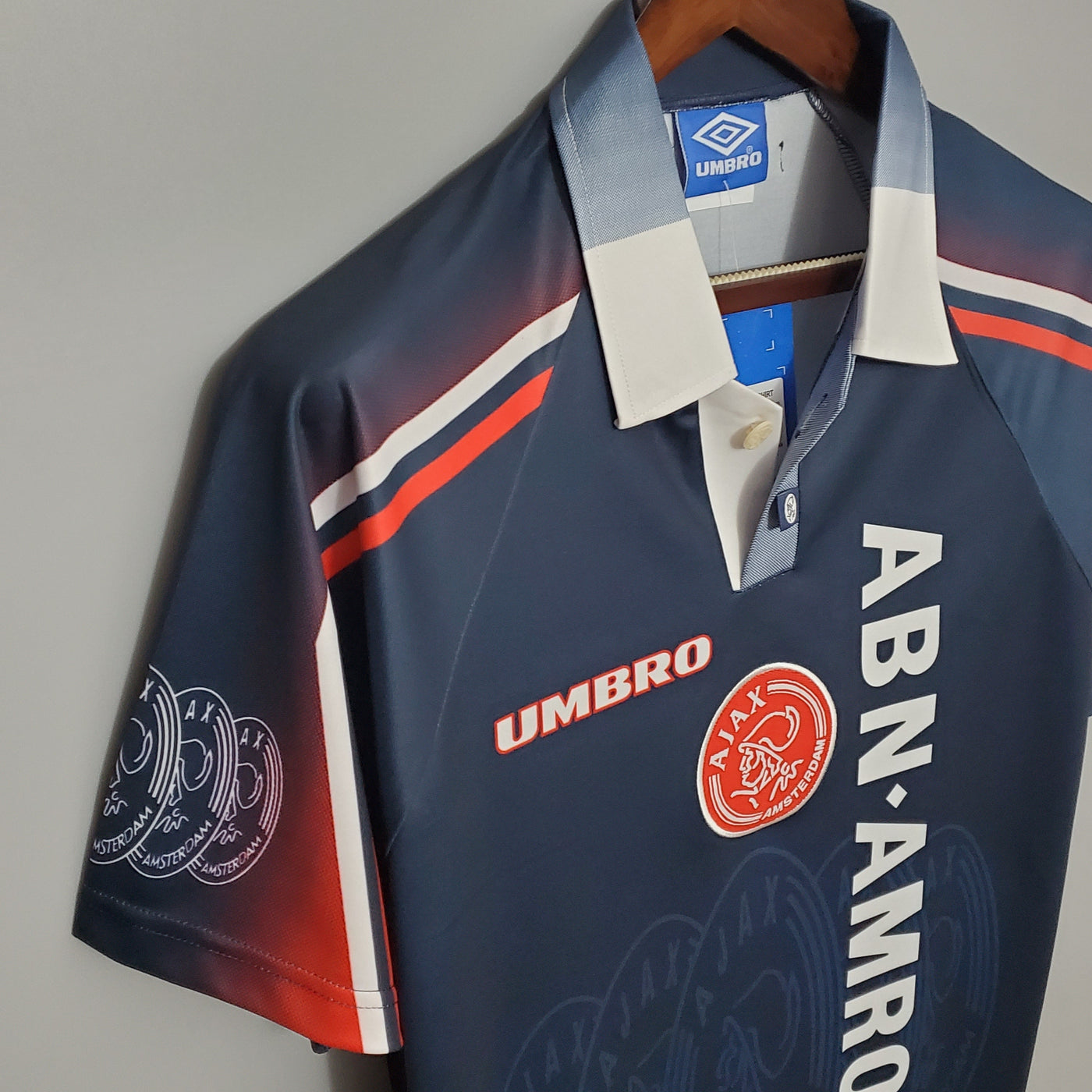 AJAX III 97/98 HOMBRE (RETRO) - Vitrine Futebolística
