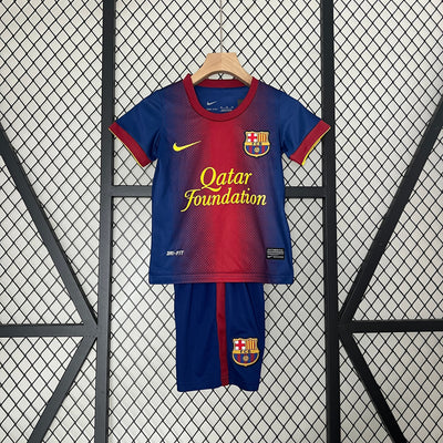 CAMISETA BARCELONA I 12/13 CONJUNTO INFANTIL (RETRO) - Vitrine Futebolística
