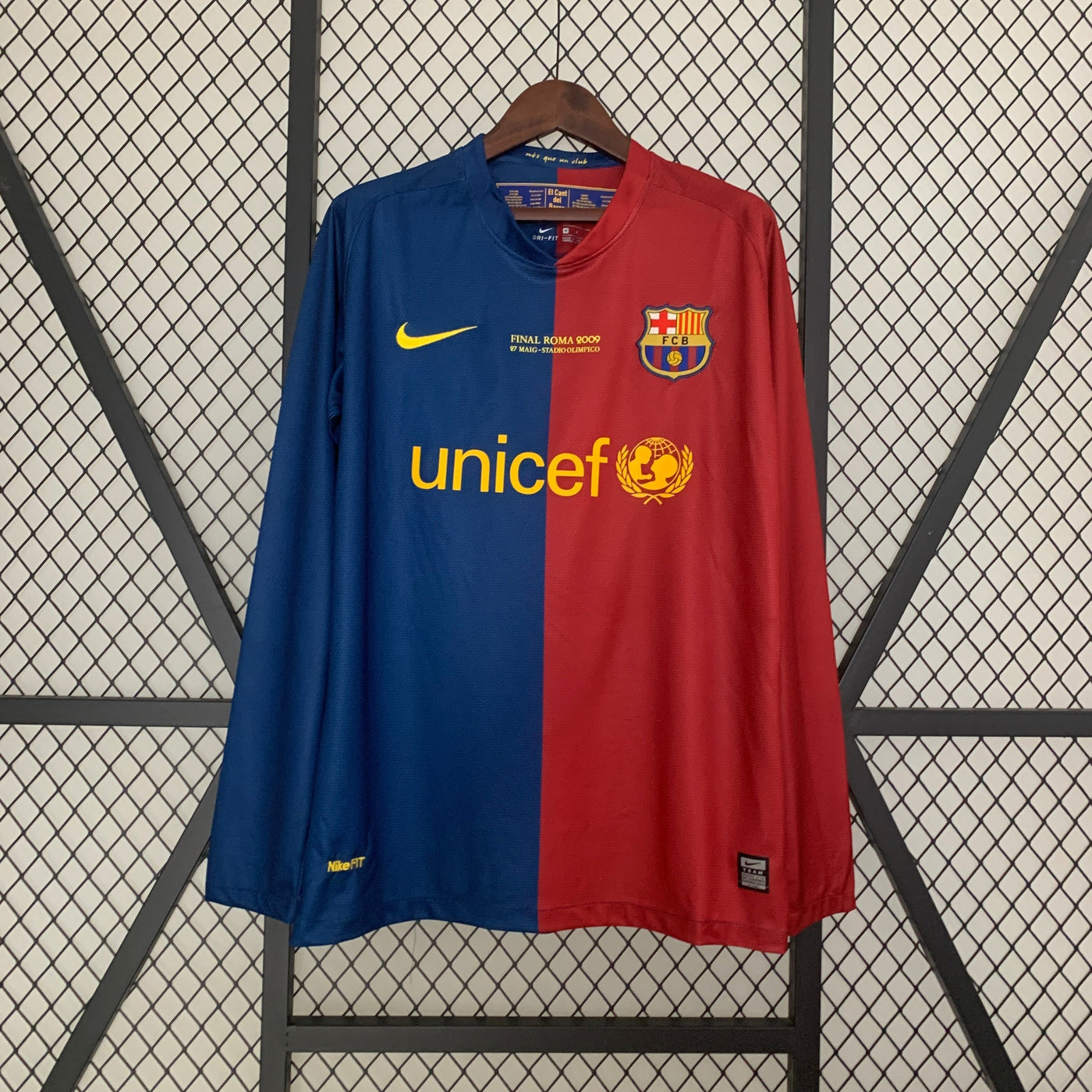 BARCELONA I 08/09 HOMBRE (RETRO) MANGA LARGA ESPECIAL CHAMPHIONS - Vitrine Futebolística