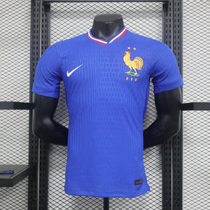 CAMISETA FRANCIA I EURO 2024 HOMBRE (VERSIÓN JUGADOR) - Vitrine Futebolística